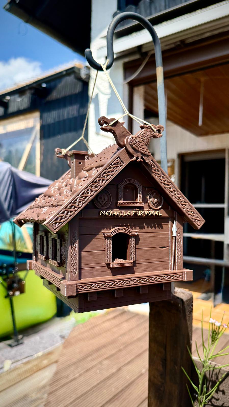 Vogelhaus Wikinger, Valhalla Vogelhaus, Methalle Vögel, 3D Druck Vogelhaus, Wetterfestes Futterhaus, Lustiges Vogelhaus, Geschenk für Garten, Wikinger Deko, Odin Raben, Vogelfutterstation, Kreatives Vogelhaus, Nerd Garten Deko, PETG Vogelhaus